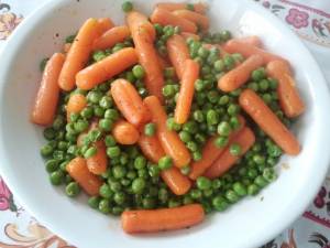 Ricetta Piselli e carote novelle in umido